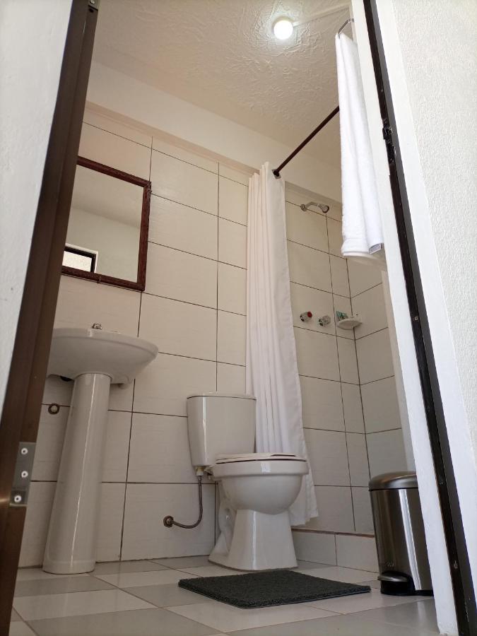 אויוני Hotel Cesare מראה חיצוני תמונה