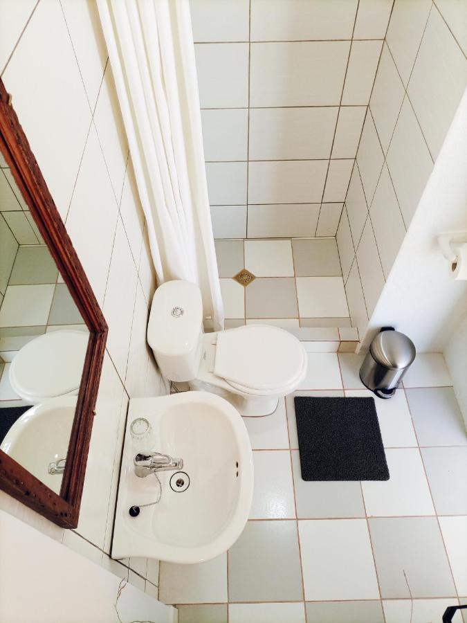 אויוני Hotel Cesare מראה חיצוני תמונה