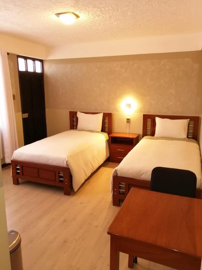 אויוני Hotel Cesare מראה חיצוני תמונה